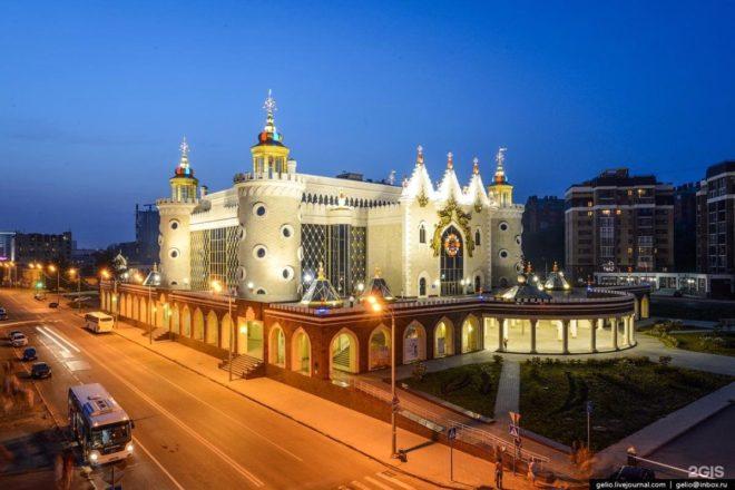 Счастливым исключением можно назвать русский ТЮЗ