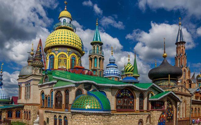 храм всех религий в городе Казань