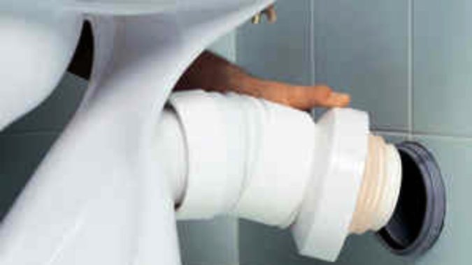 Подключение унитаза с использованием армированной гофротрубы