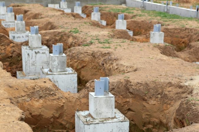 Столбчатые опоры зданий